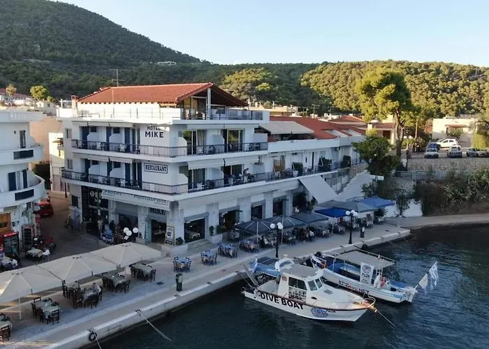 Mike فندق Epidaurus